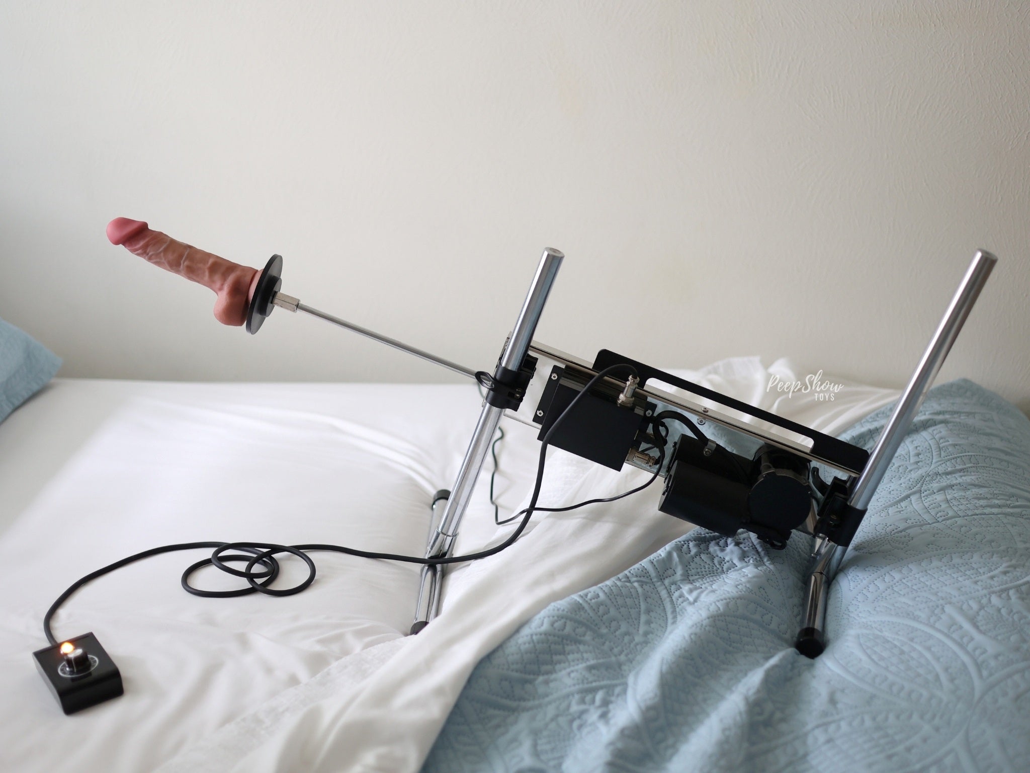 How to Choose a Sex Machine: Speed, Attachments and Noise